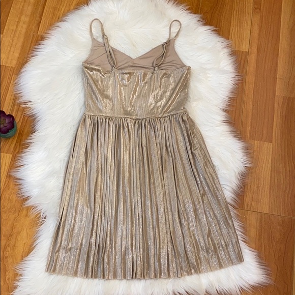 Cute Hollister Dress size S - Picture 7 of 8